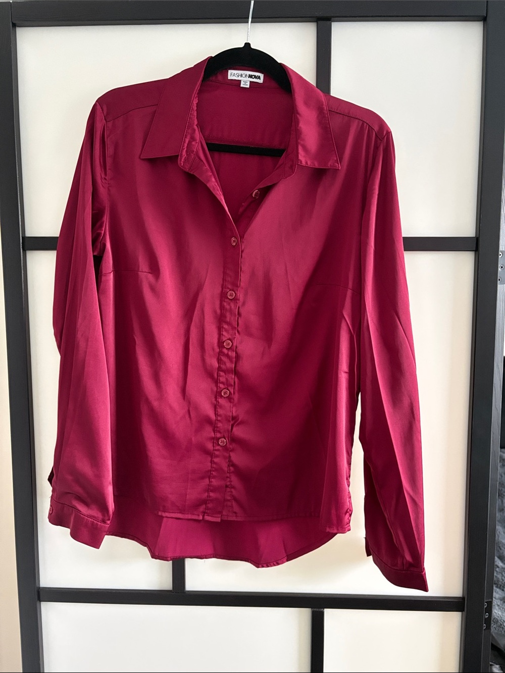Fashion Nova Women's Smooth Talkin Button Satin Shirt in Burgundy